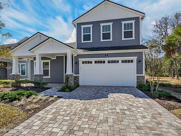 3rd image of 20 OAKMOSS Drive