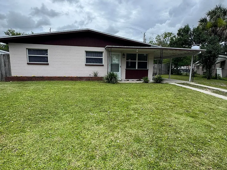 4480 Gray Ave — Photo 2