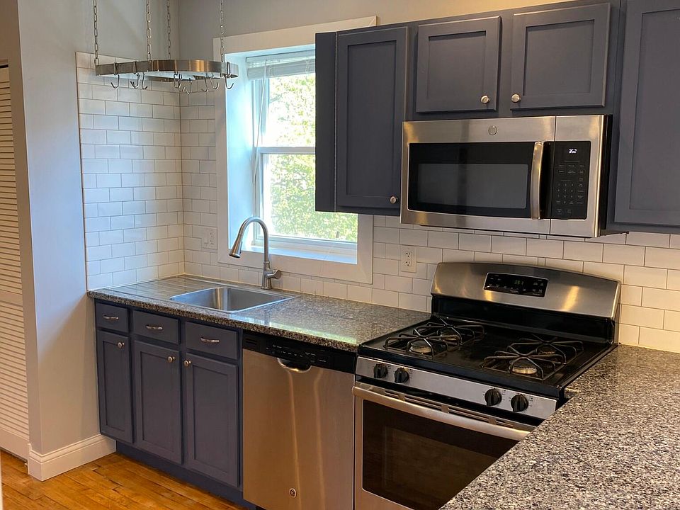 1st image of 3019 Albany