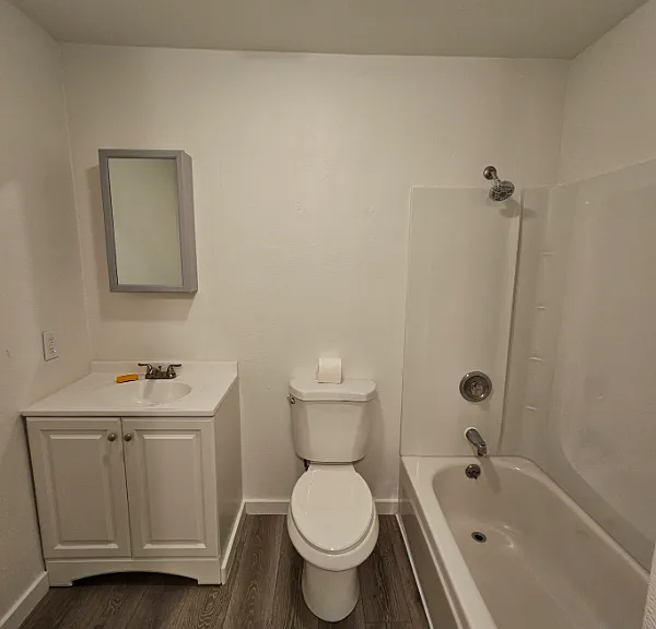 202 W 1st Ave #3 — Photo 6