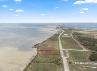 3305 Bay Point Dr, Palacios, TX 77465