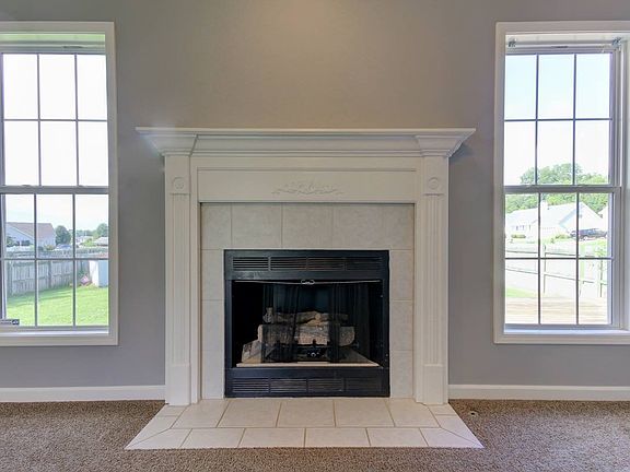 5th image of 4072 New Grange Cir