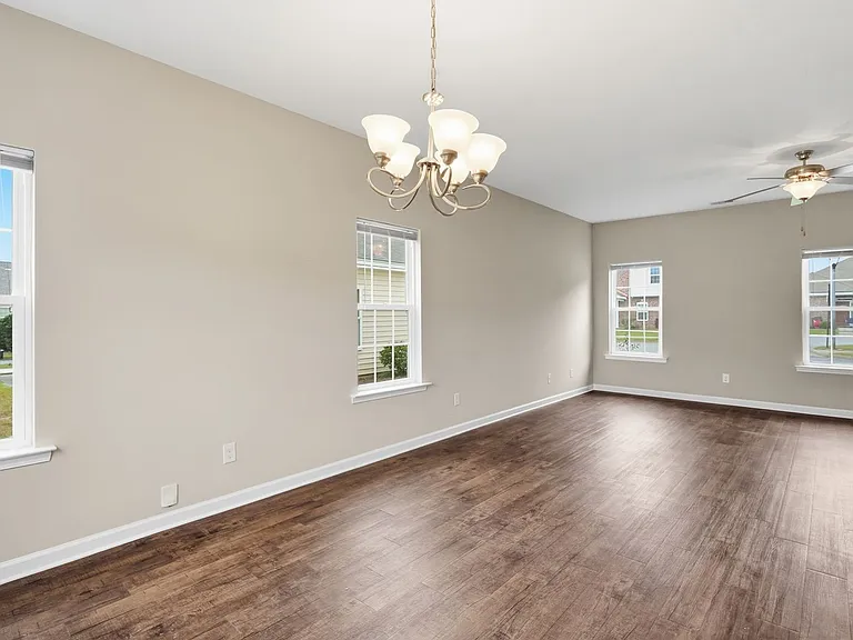 409 Olde Ivey Sq #344 — Photo 3