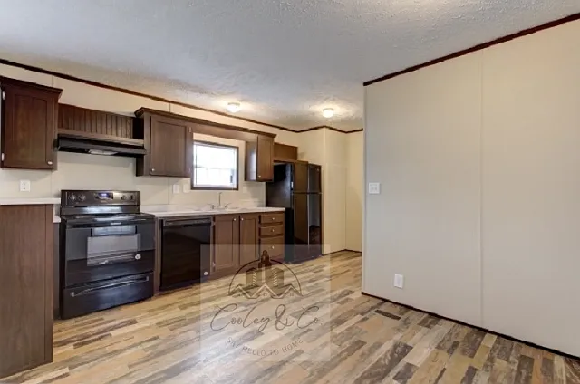 149 Luart Dr — Photo 3