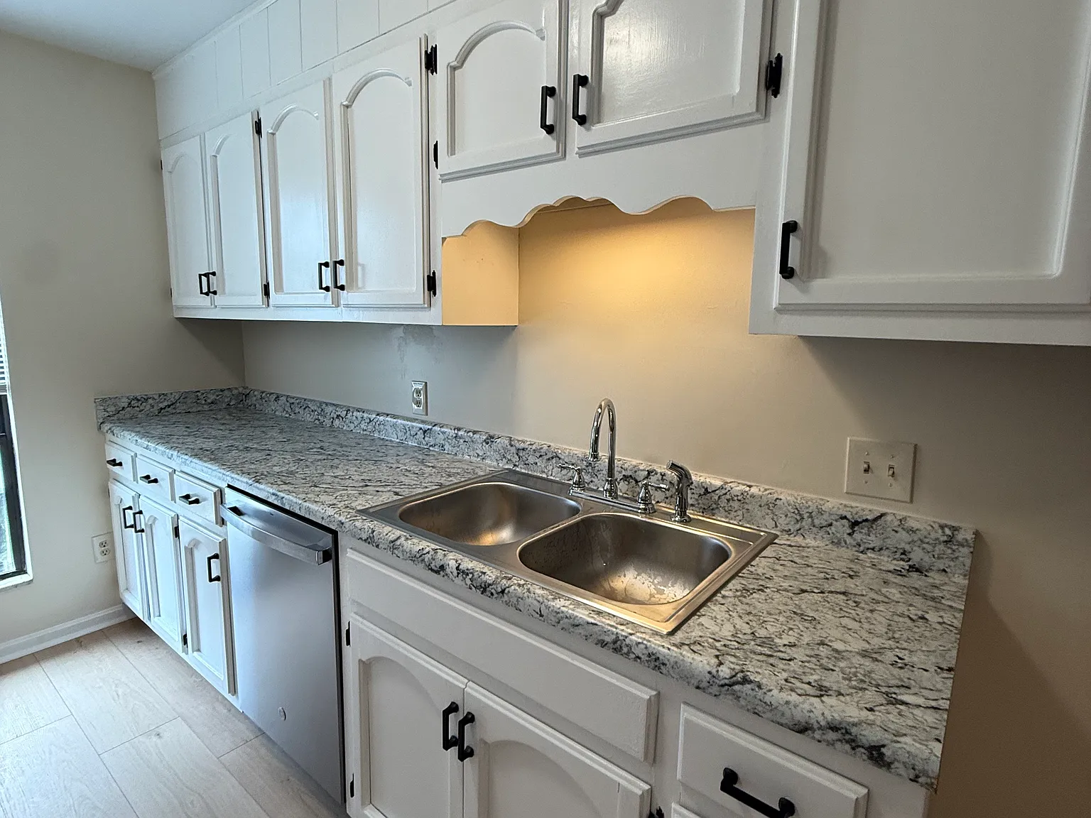 2 bed, 1467 sqft, $1,300 — Photo 2