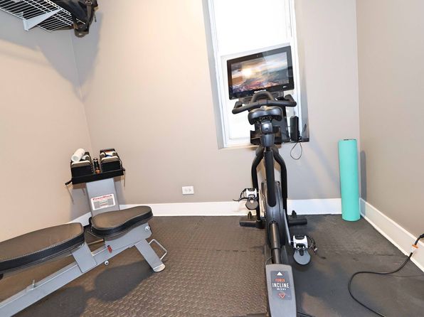 2342 S Oakley Ave APT 2