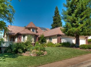 844 Sunkist Ct, Redding, CA 96001