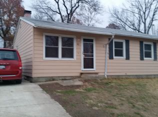 40 Ivy Hill Dr, Riverton, IL 62561