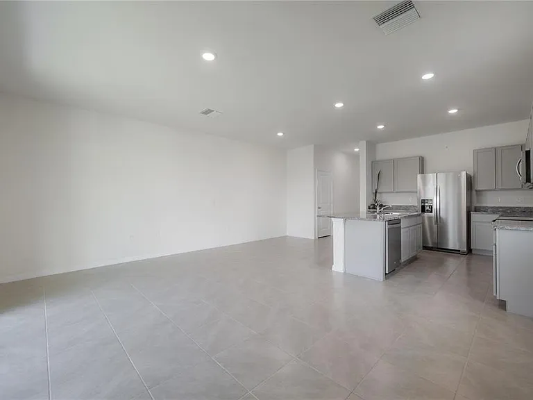 16701 Maude Dr — Photo 16