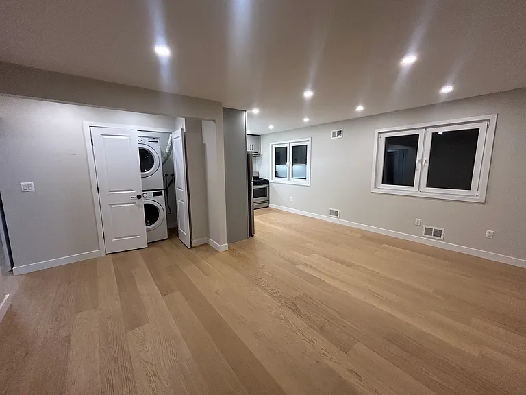 33 Gower St #2 — Photo 7