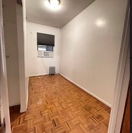 3rd image of 261 E 10th St APT 7