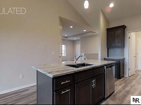 4th image of 2943 Kings Corner Dr