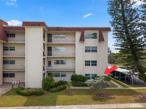 209 NE Lincoln Cir N APT 109, Saint Petersburg, FL 33702