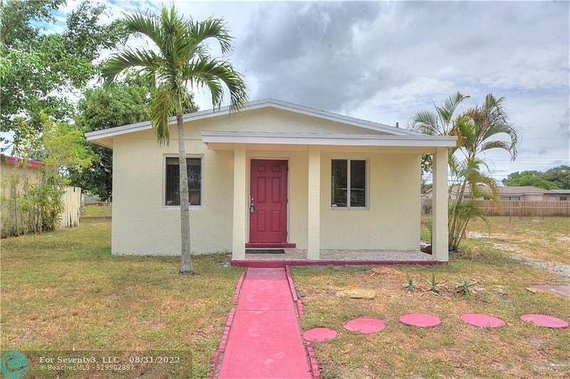 1st image of 2460 NW 17th St