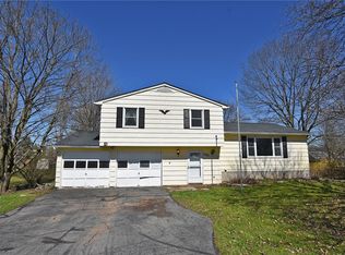 2287 Vandy Dr, Palmyra, NY 14522