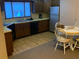 406-408 Chestnut St, Dunmore, PA 18512