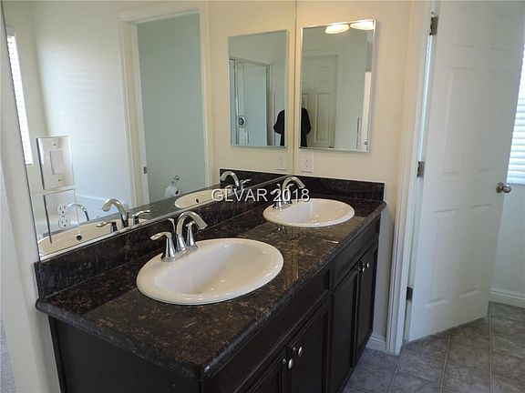 4th image of 10834 Dobbs Ave
