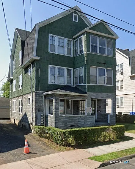 191 Standish St