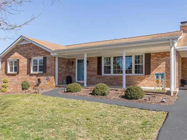 60 Loch Dr, Staunton, VA 24401