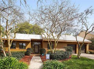 5524 Sutton Pl, New Orleans, LA 70131