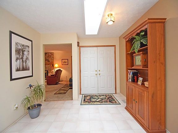 2nd image of 10873 Surfwood Ln