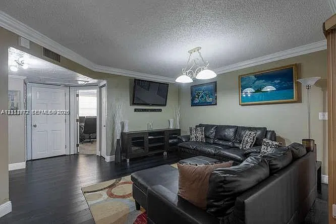 Lakeshore Condo #4 — Photo 3