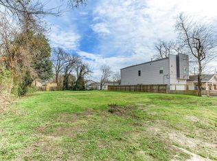 7906 N Main St, Houston, TX 77022