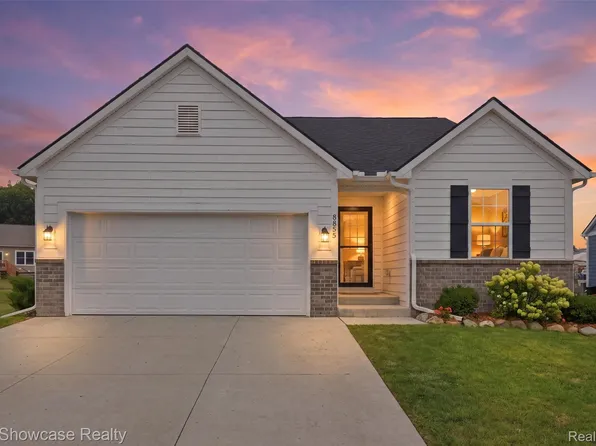 8855 Somerset Ln, Ypsilanti, MI 48198