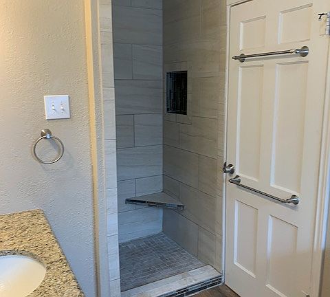 4th image of 340 Cottage St