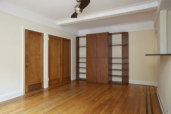 Sold by Stribling | media 11