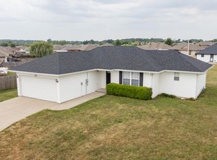 101 Spruce Ave, Clever, MO 65631