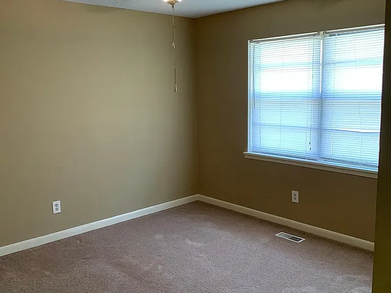 514 Walker Rd SW — Photo 14