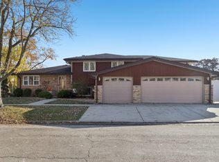 9400 S 82nd Ave, Hickory Hills, IL