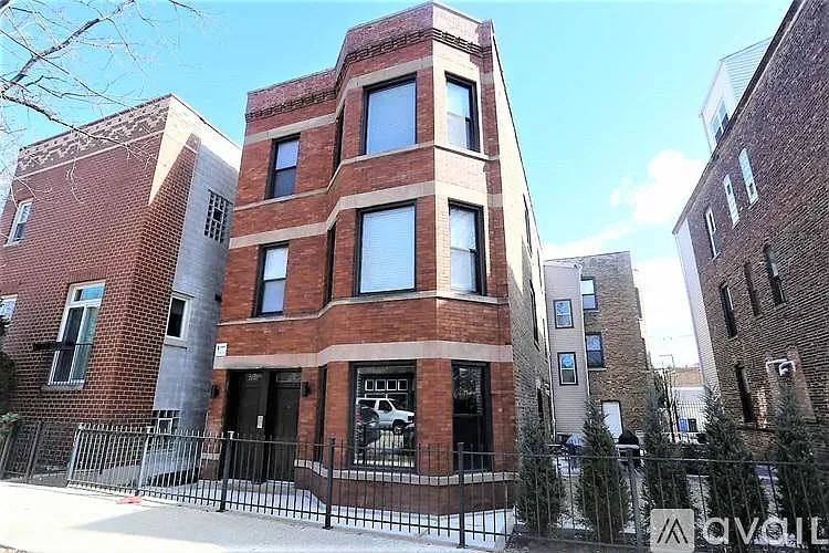 2019 N Hoyne Ave #2R — Photo 21
