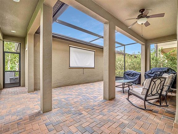 5th image of 7161 Spring Park Dr