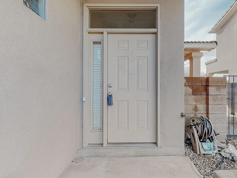 7200 Dancing Eagle Ave NE — Photo 3