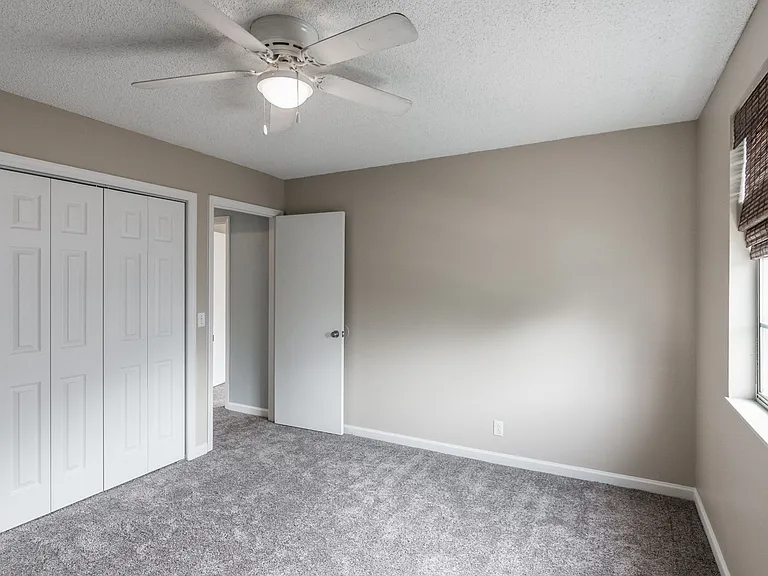 5216 Roxborough Dr — Photo 17