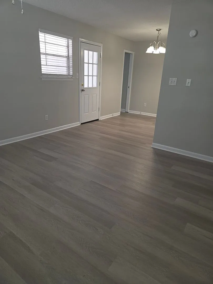 Updated 3BR/2BA Home with Fenced Backyard — Photo 4