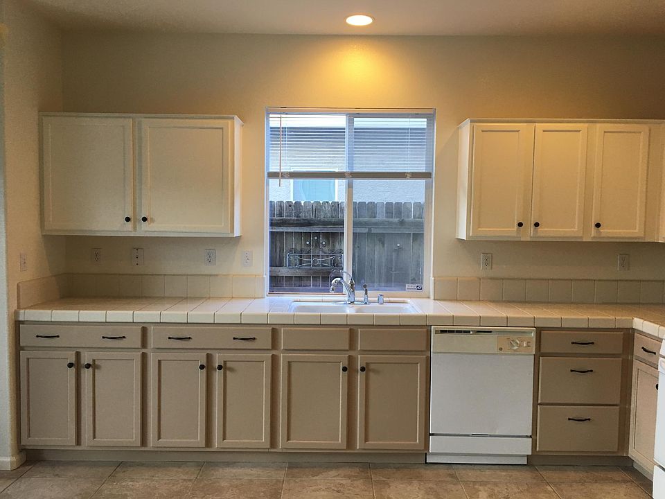 2nd image of 7892 Cog Hill Way