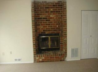 215 Hampshire Ct, Piscataway, NJ 08854