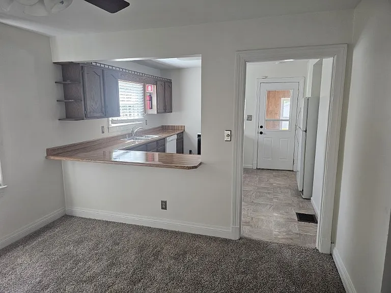830 Packard Ave — Photo 8