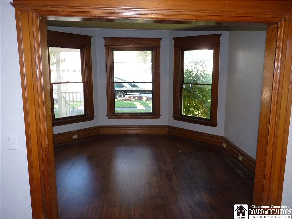 1 bed, 1.0 bath, 800 sqft, $650 — Photo 2