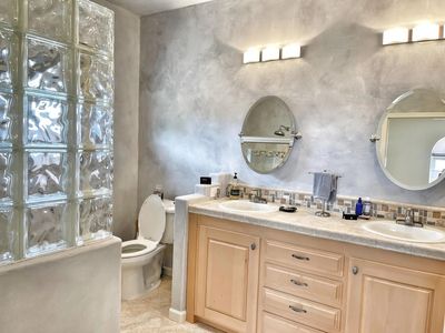 436 Chimaja Rd, Corrales, NM, 87048