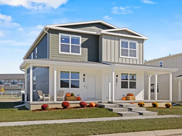 3132 W Laux Dr, Hastings, NE 68901