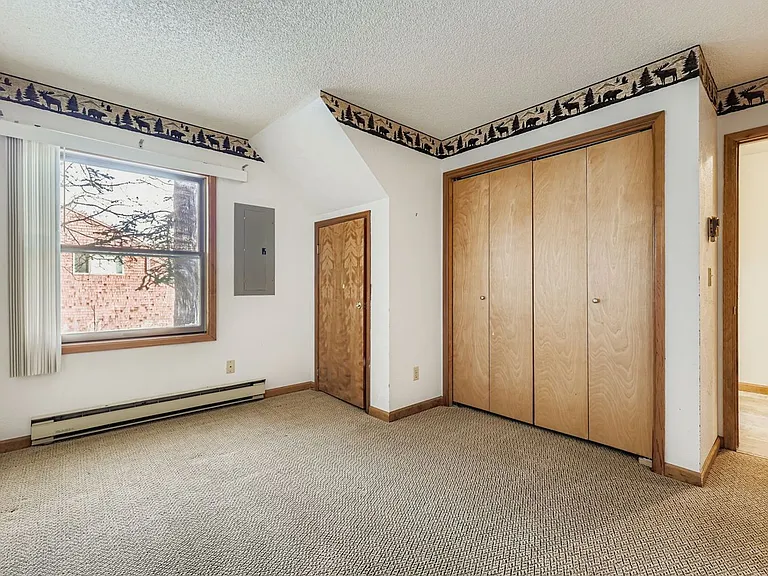 345 N Chipmunk Cir — Photo 24