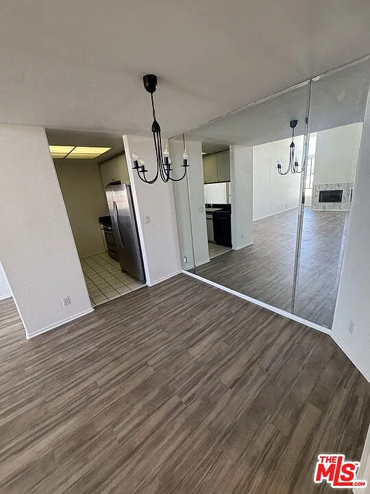 2 bed, 2.0 bath, 1274 sqft, $3,650 — Photo 3