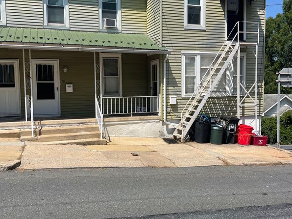 101 Walnut St #1
