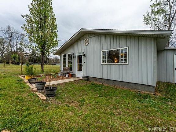 3rd image of 495 Brushy Rd