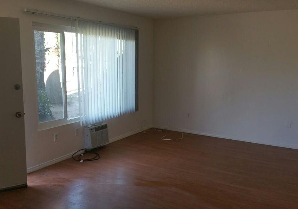 Entrance and Living Room