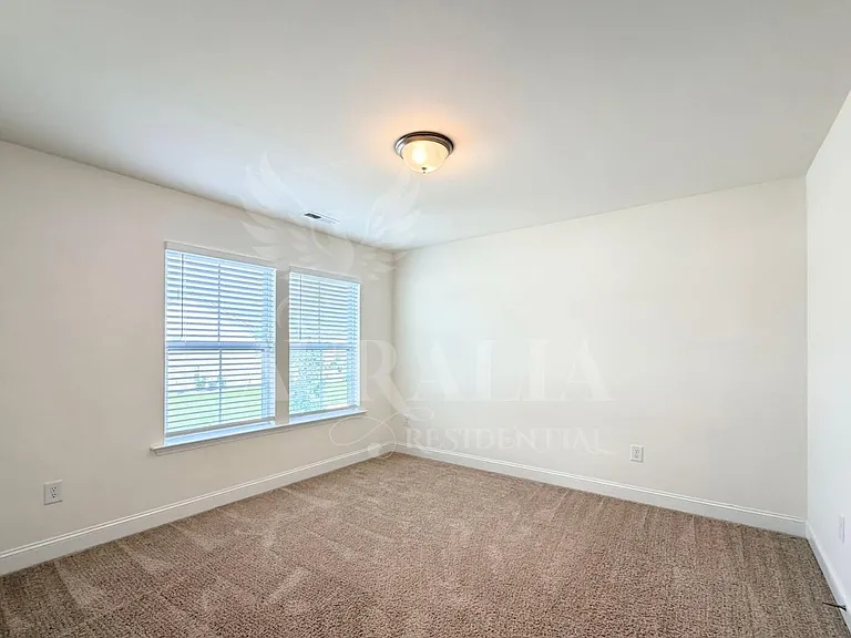 563 Whitley Ridge Dr — Photo 31